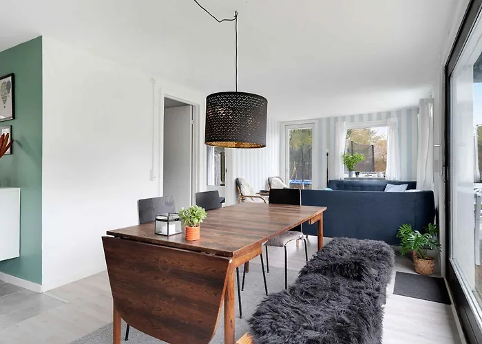 Beautiful On An Undisturbed Plot Casa vacanze Rødby